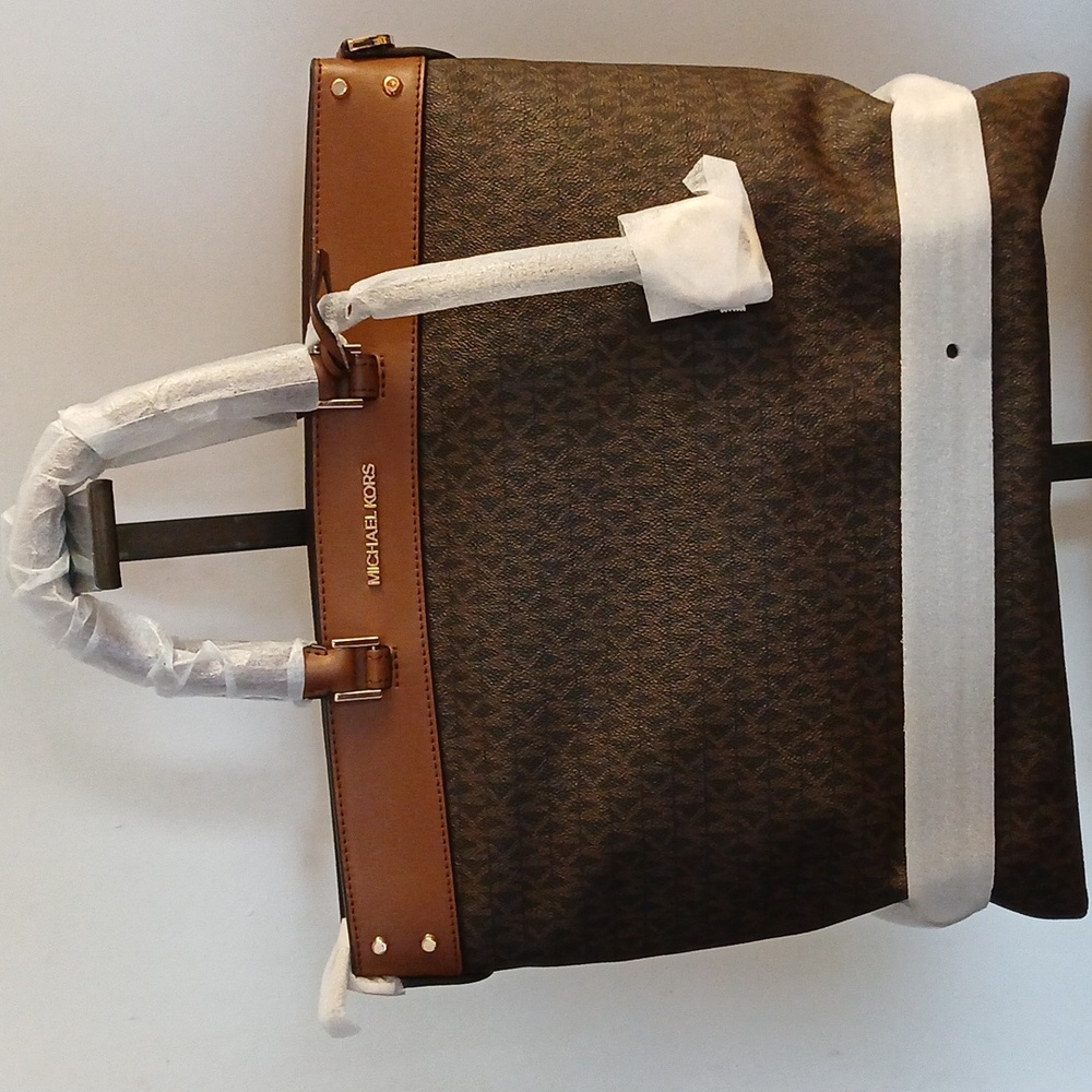 Michael Kors Tote